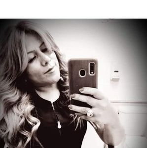 Meet your Posher, Claudia marcela